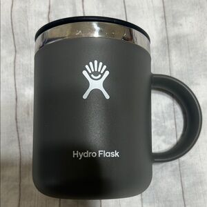 Hydro Flask Black Insulated Mug with Handle